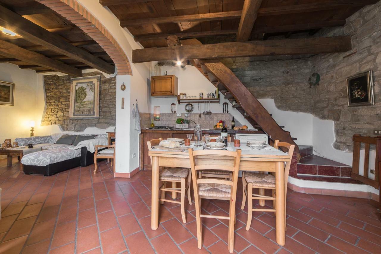 Mimmo'S Holiday House San Godenzo Esterno foto