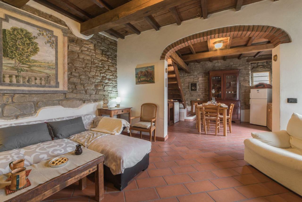Mimmo'S Holiday House San Godenzo Esterno foto